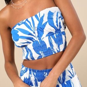 Lulus Luana Blue And White Floral Crop Top - Size M